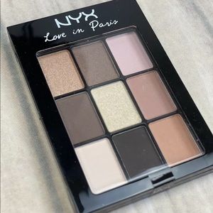 NYX Love in Paris eyeshadow pallet